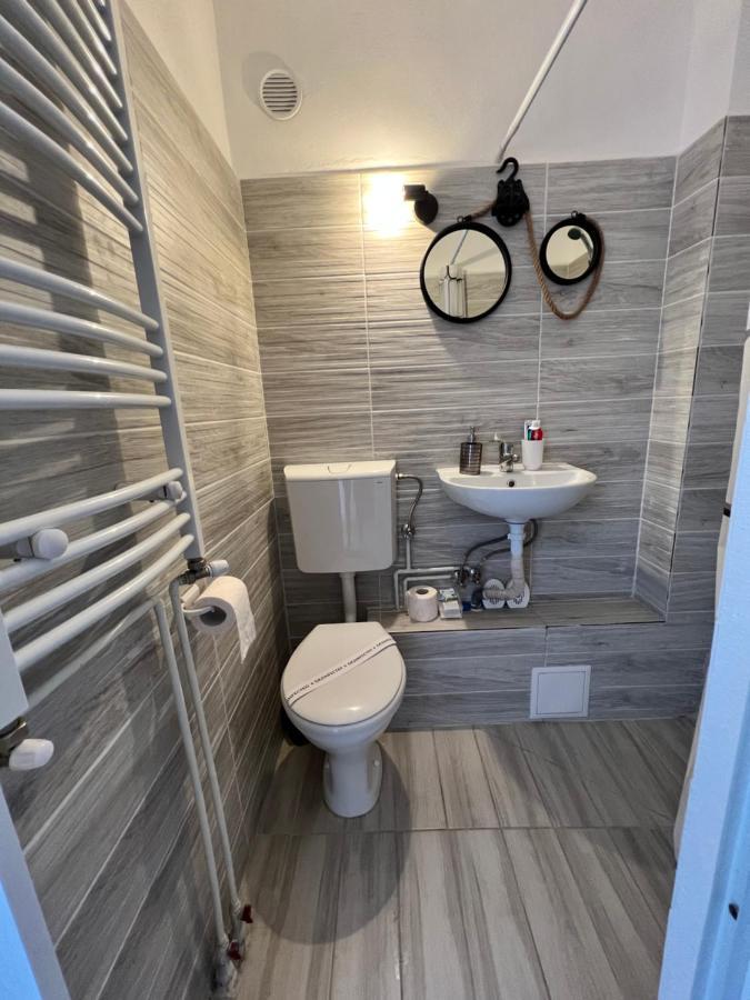Miha Modern And Central Apartament Арад Экстерьер фото